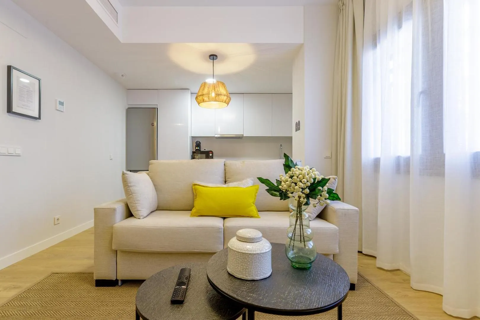 Malagueta Miramar With Shared Pool By Caleta Homes Malaga Spain